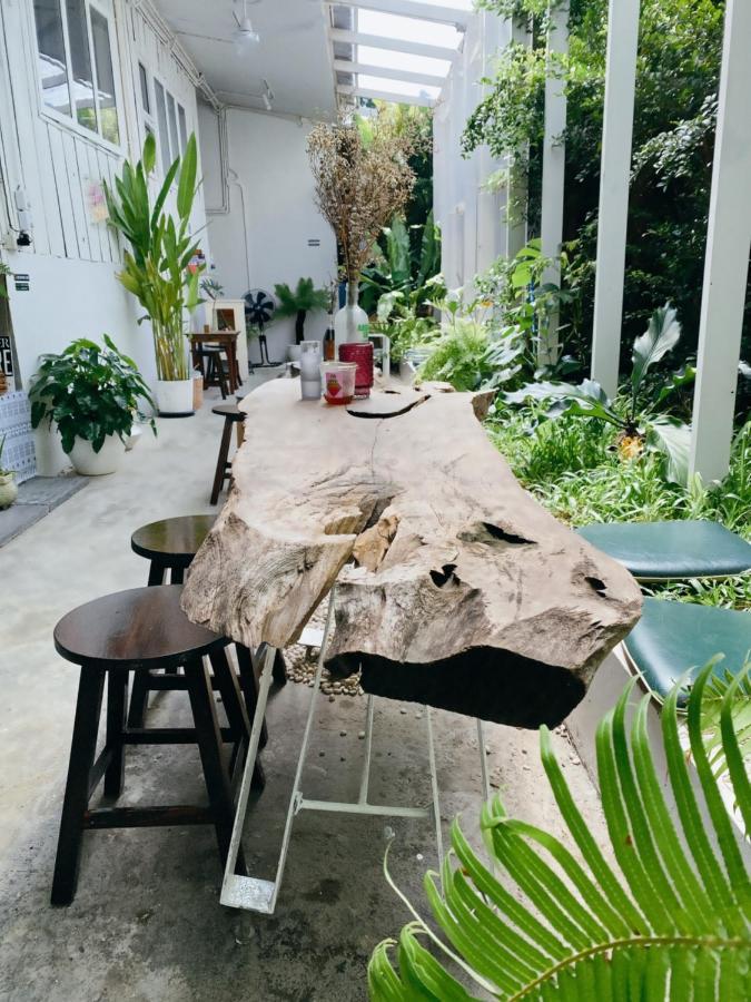 The Park Society Hostel Chiang Mai Exterior foto