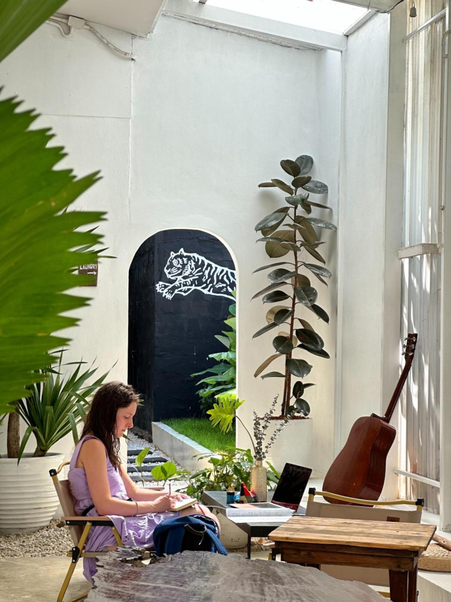The Park Society Hostel Chiang Mai Exterior foto
